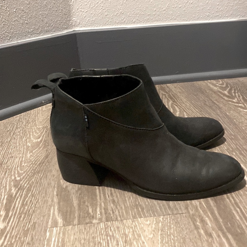 Tom’s booties